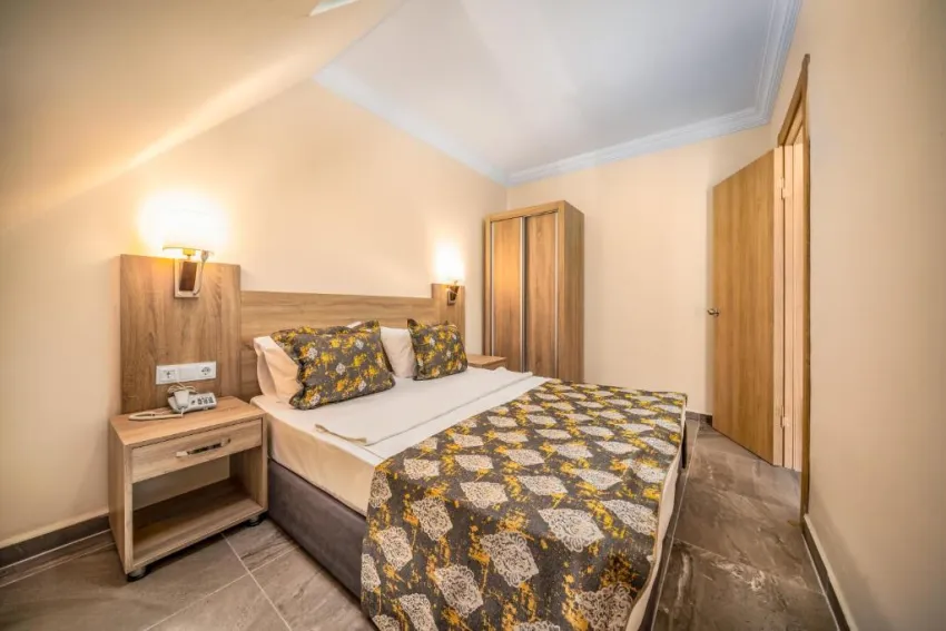 ARSI PARADISE BEACH HOTEL  3*-8
