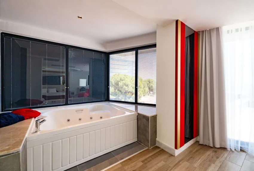 Granada Luxury Red (Adults Only 16+) 5*-17