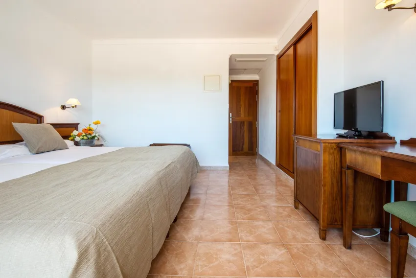 Playa Mondrago 3*-21