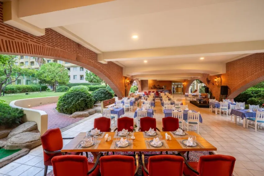 SELECTUM FAMILY RESORT SIDE  5*-55