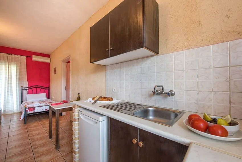 Pension Porto Tsi Ostrias 3*-9