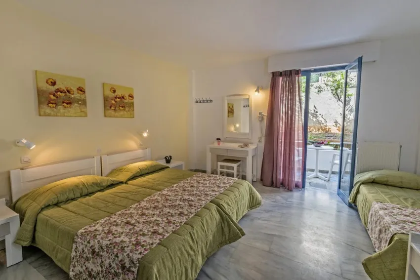 Ariadne Hotel 2*-9
