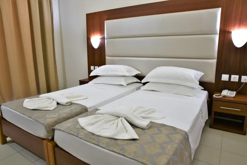 Marathon Hotel 4*-11