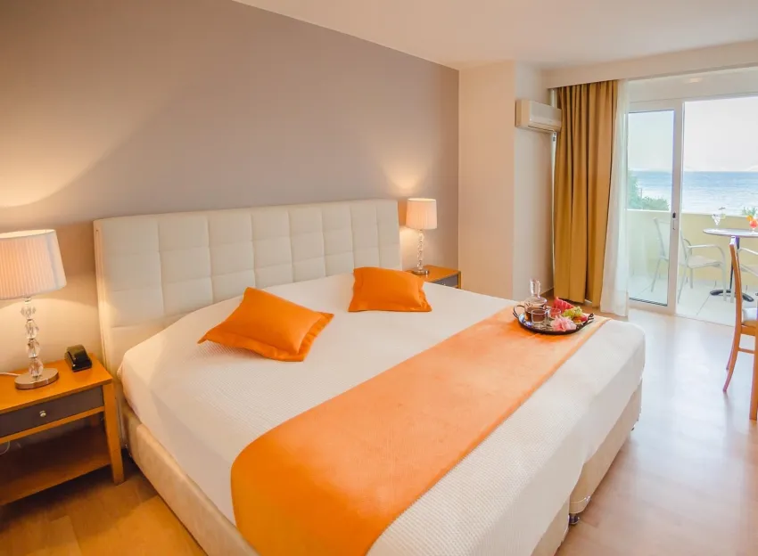 Faedra Beach Resort 4*-9