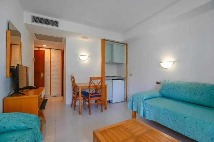 O7 Club Cala Ratjada 3*-4