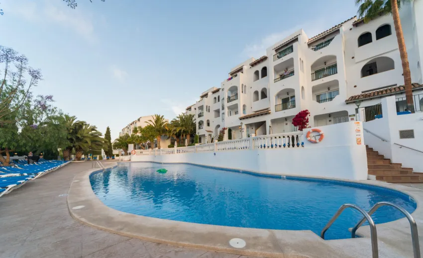 Holiday Center Apart 3*-11