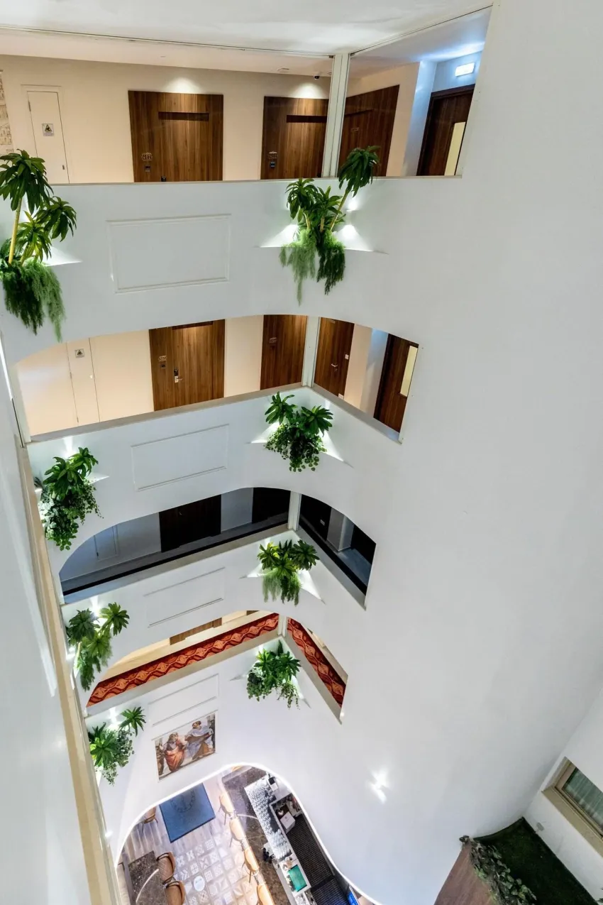 Leonardo Boutique Hotel Larnaca 4*-6