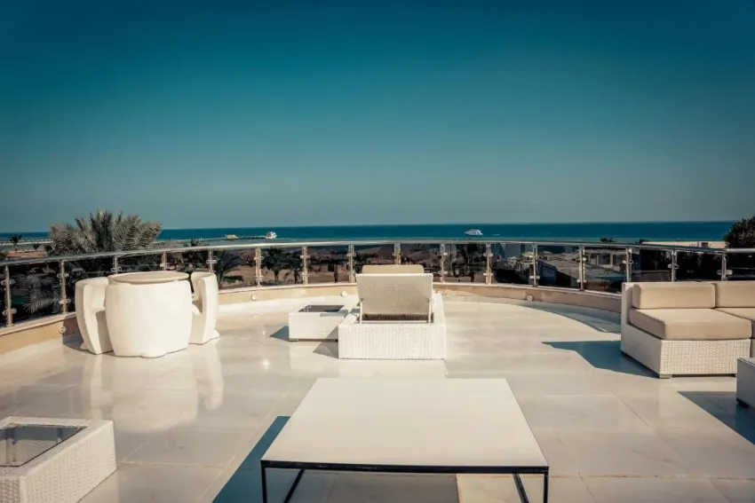 CAVES BEACH RESORT (ADULTS ONLY 16+)  5*-27