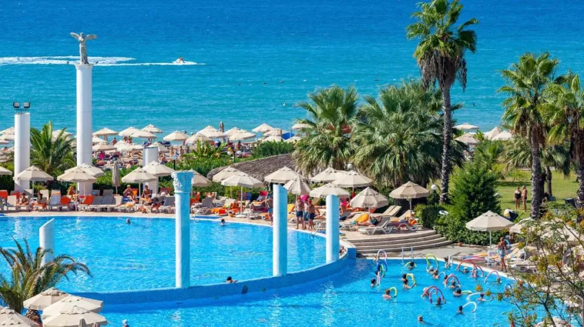 STARLIGHT RESORT SPECIAL ROOMS  5*-24