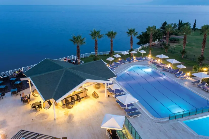 CLUB FALCON HOTEL  4*-11