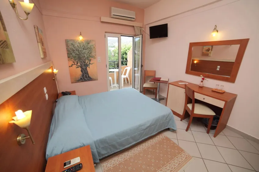 Erato Hotel Gournes 3*-4