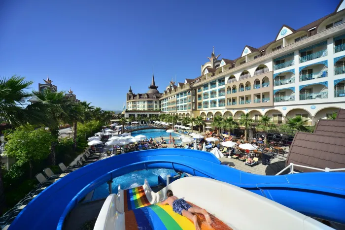Side Crown Palace 5* - Side - Turcia