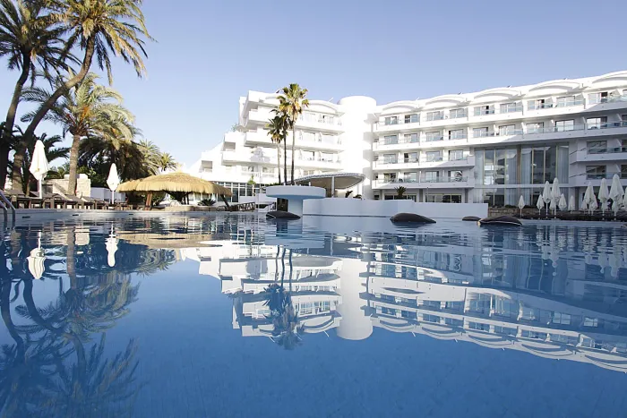 BG Rei Del Mediterrani Hotel 4* - Playa de muro - Spania