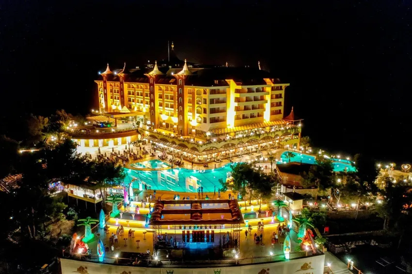 Utopia World Hotel 5*-12