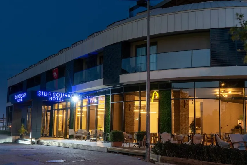 Side Square Hotel 4*-1