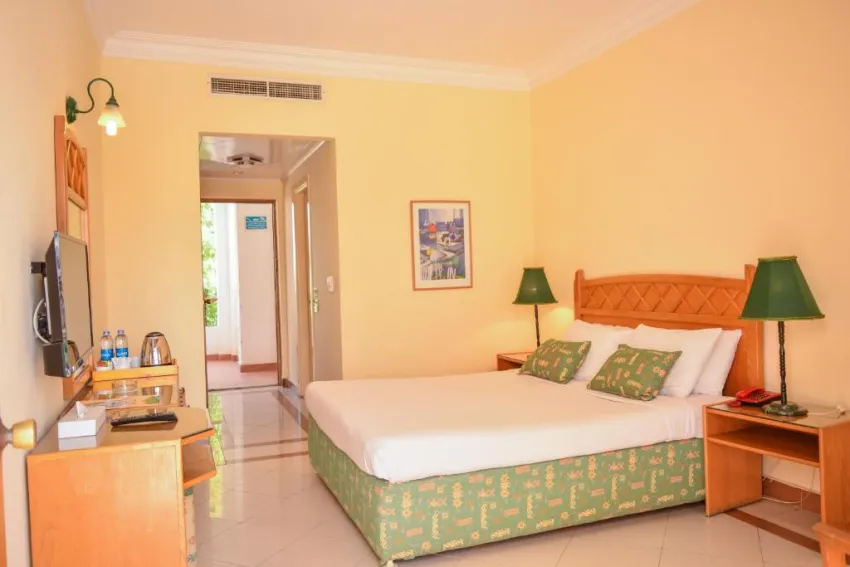 DIVE INN RESORT  4*-19