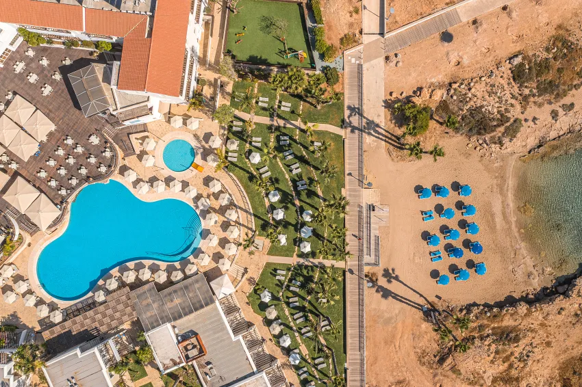 Louis Althea Beach 4*-93