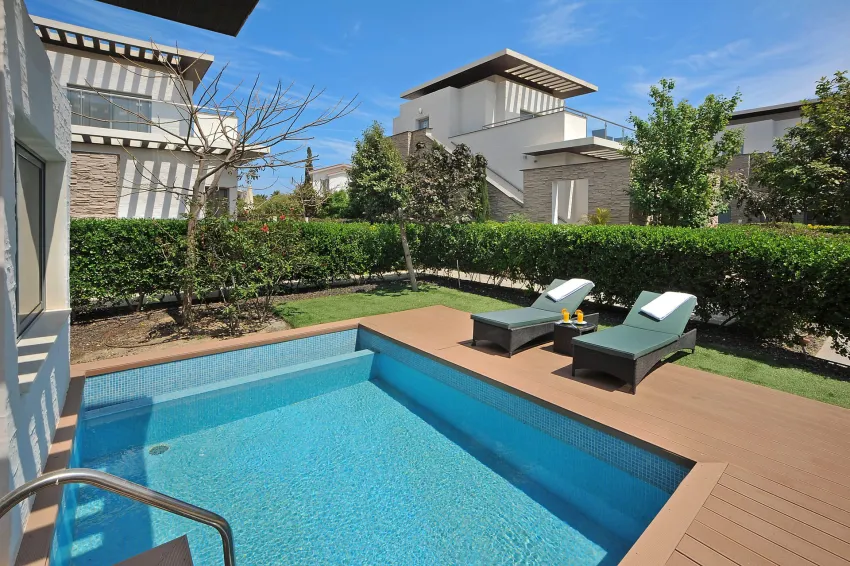 E Hotel Spa and Resort 4*-11