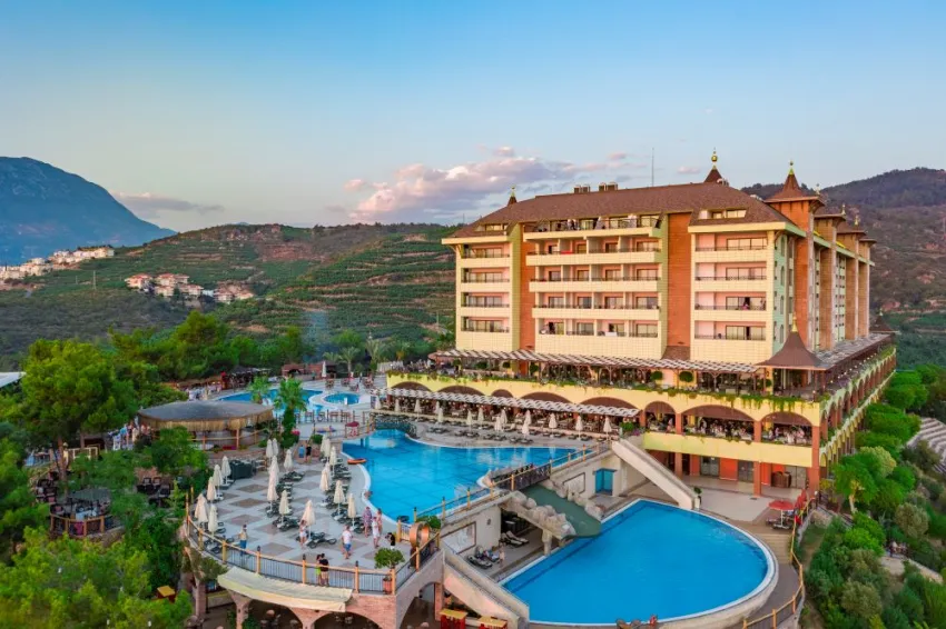 UTOPIA WORLD HOTEL  5*-49