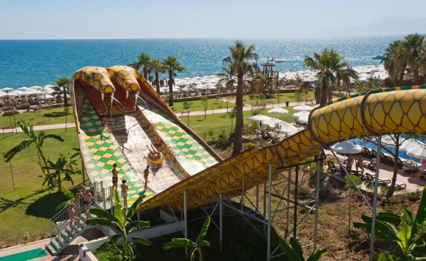 CRYSTAL TAT BEACH GOLF RESORT & SPA  5*-40