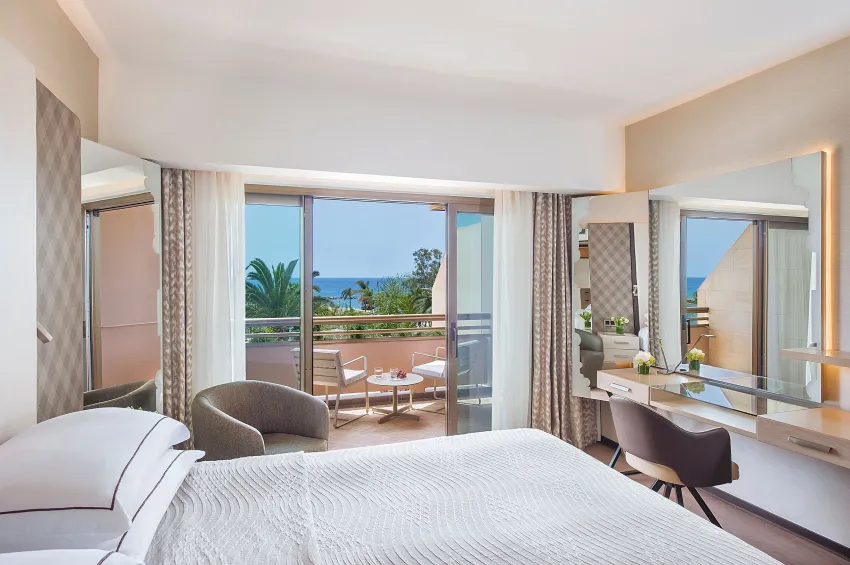 Four Seasons 5*-12