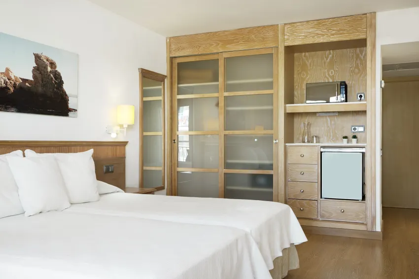 Iberostar Waves Club Cala Barca 4*-197