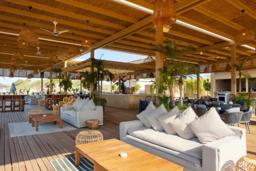 LIU RESORTS  5*-19