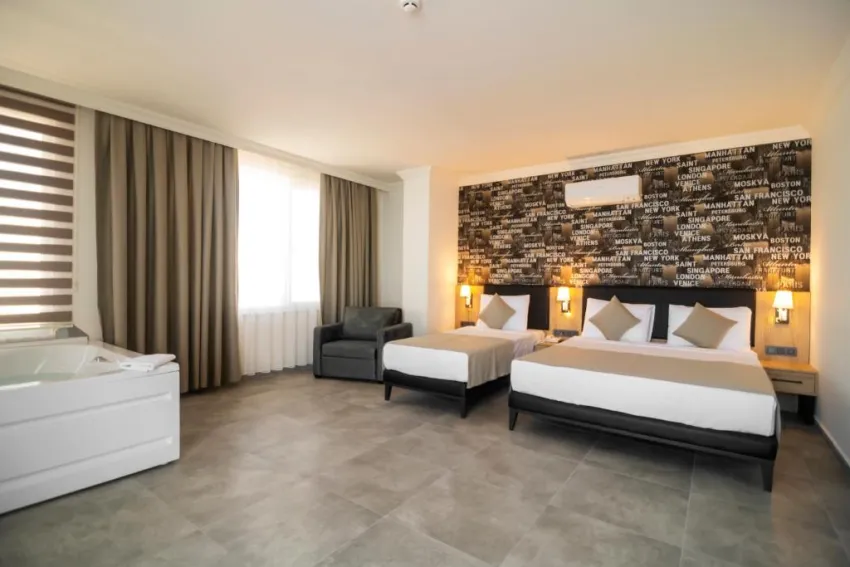 GRAND KOLIBRI PRESTIGE & SPA  5*-5