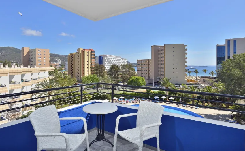 Lunamar Palmanova Apartments -16