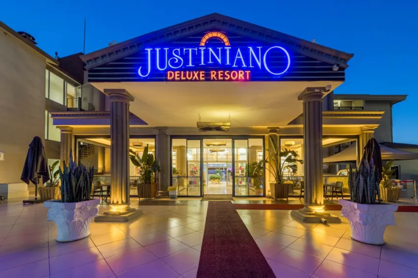 JUSTINIANO DELUXE RESORT HOTEL  5*-8