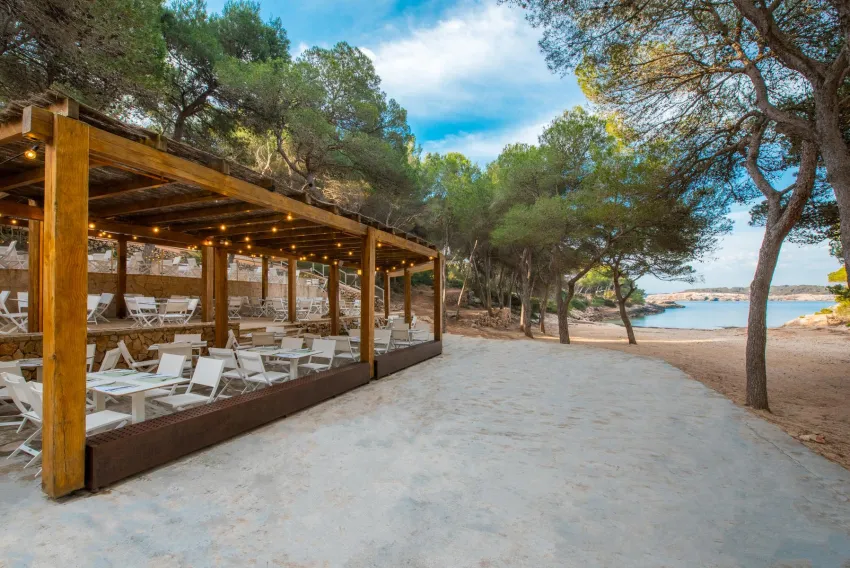 Iberostar Waves Club Cala Barca 4*-16