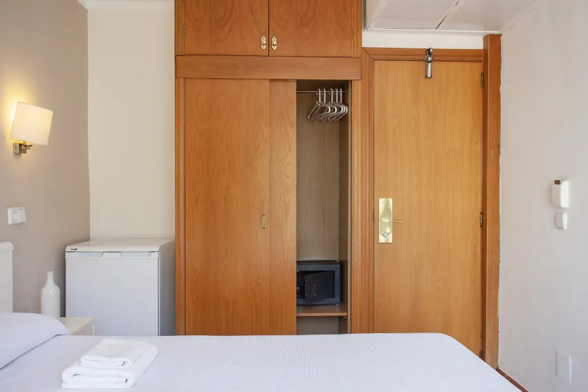 Hostal Residencia Sutimar 3*-15