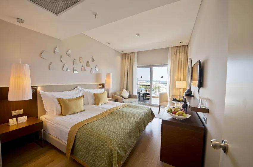 AKRA SORGUN TUI BLUE SENSATORI  5*-8