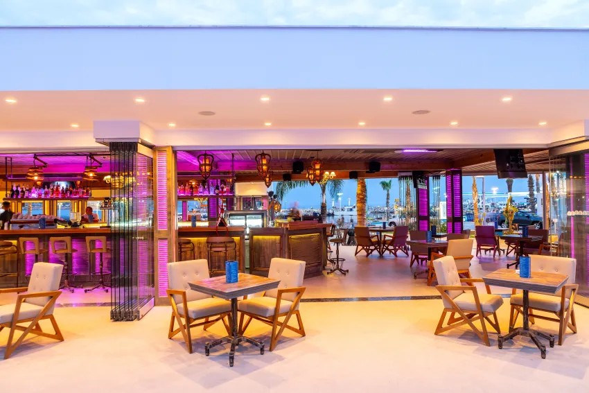Limanaki Beach Hotel & Suites 4*-4