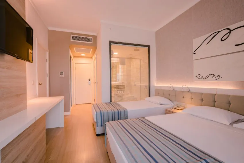 Orfeus Queen Hotel 4*-8