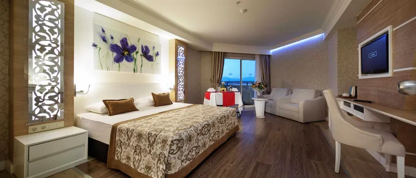 CRYSTAL SUNSET LUXURY RESORT & SPA  5*-8