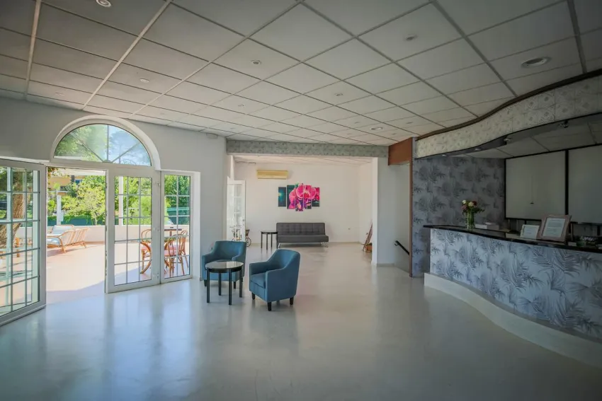 Paradise Hotel 3*-10