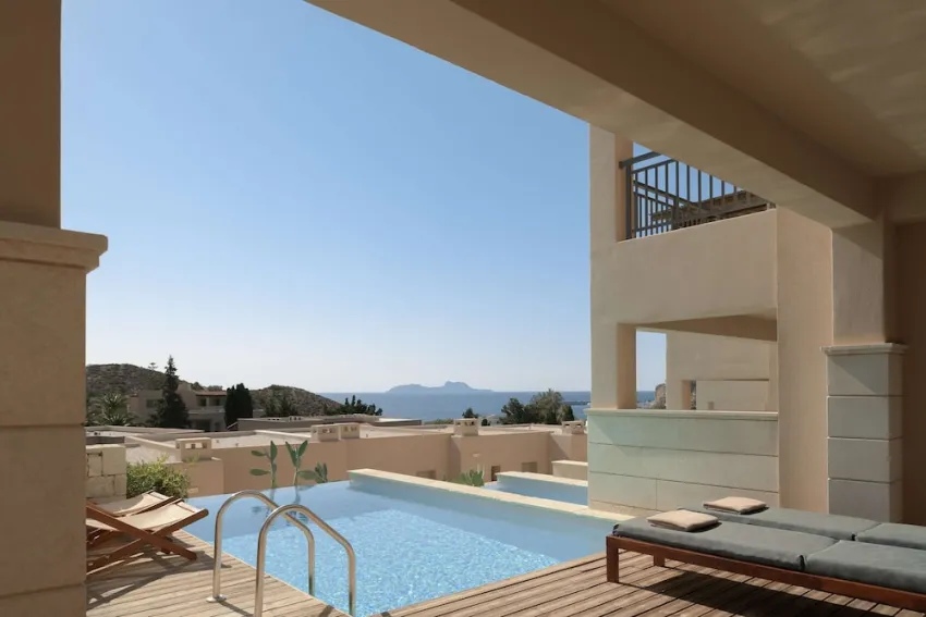 Paralos Irini Mare 4*-91