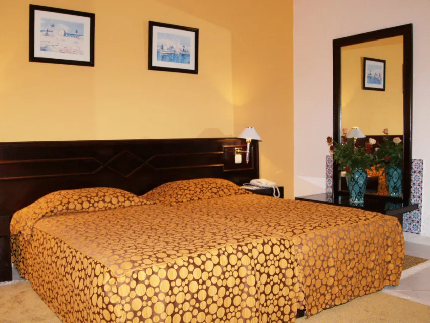 LIBERTY HOTEL  4*-5