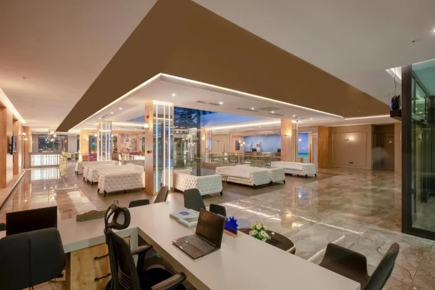 Sailor Beach Club 5*-22