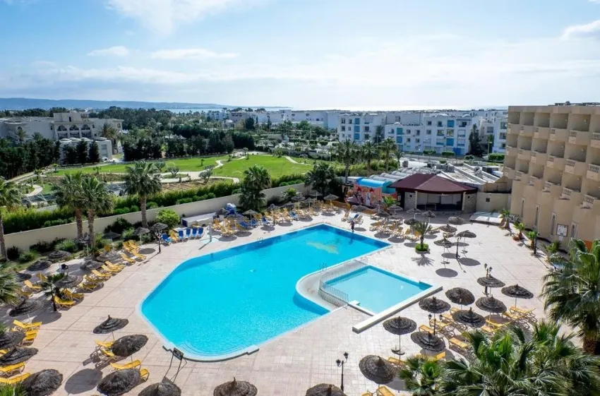 HOUDA YASMINE HAMMAMET  4*-1