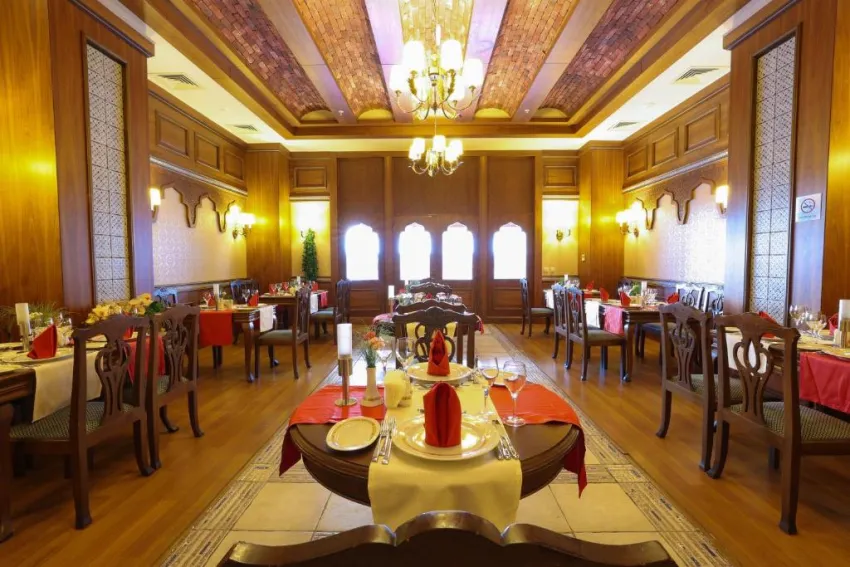 CRYSTAL DE LUXE COMFORT COLLECTION  5*-19