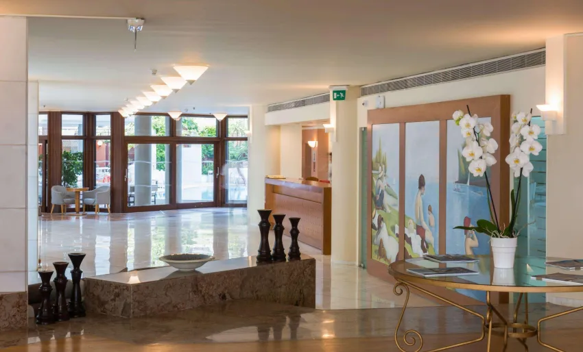 Aquila Porto Rethymno 5*-7