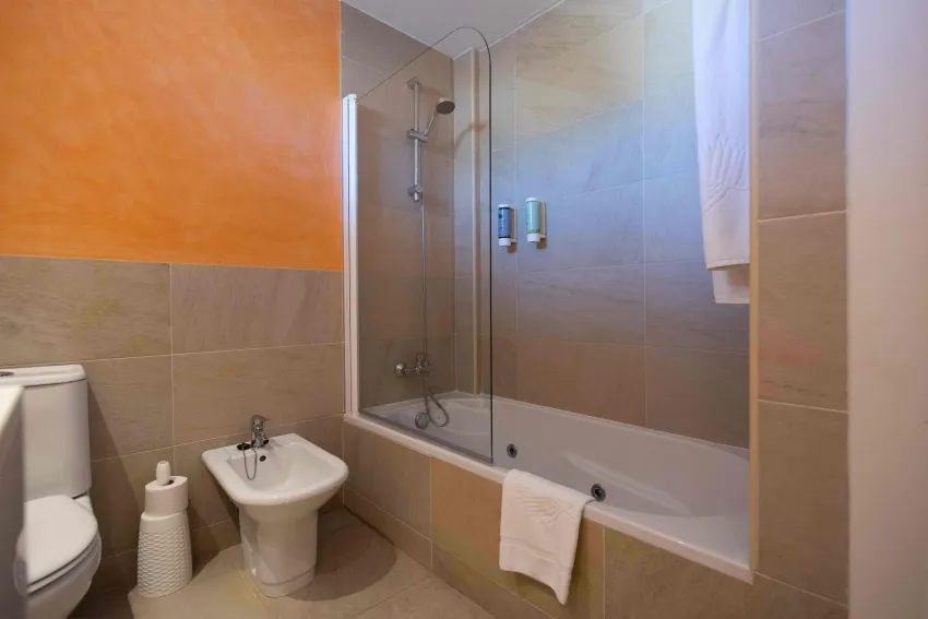 Valentin Somni Hotel & Suites 4*-5