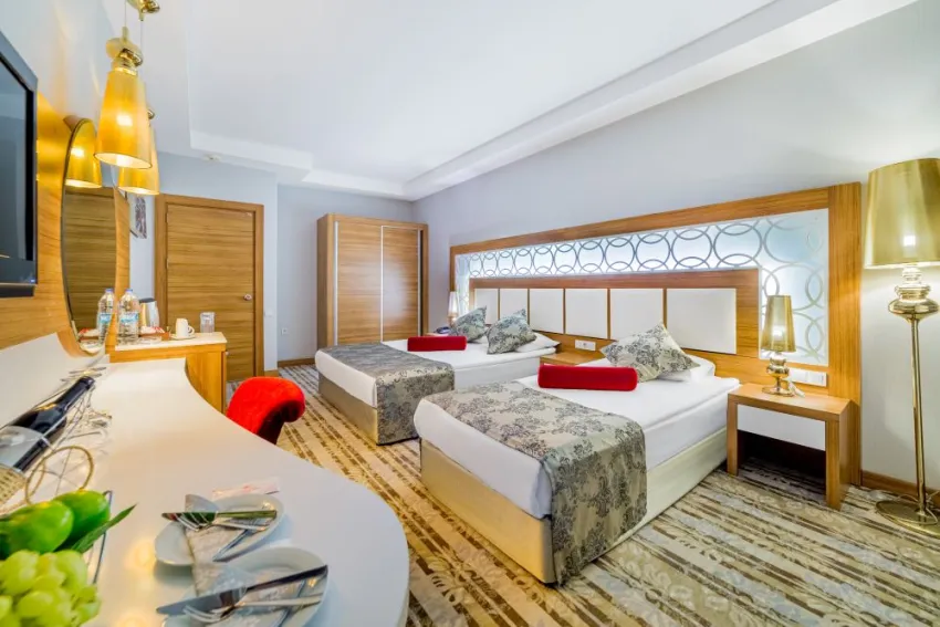 JUSTINIANO DELUXE RESORT HOTEL  5*-7