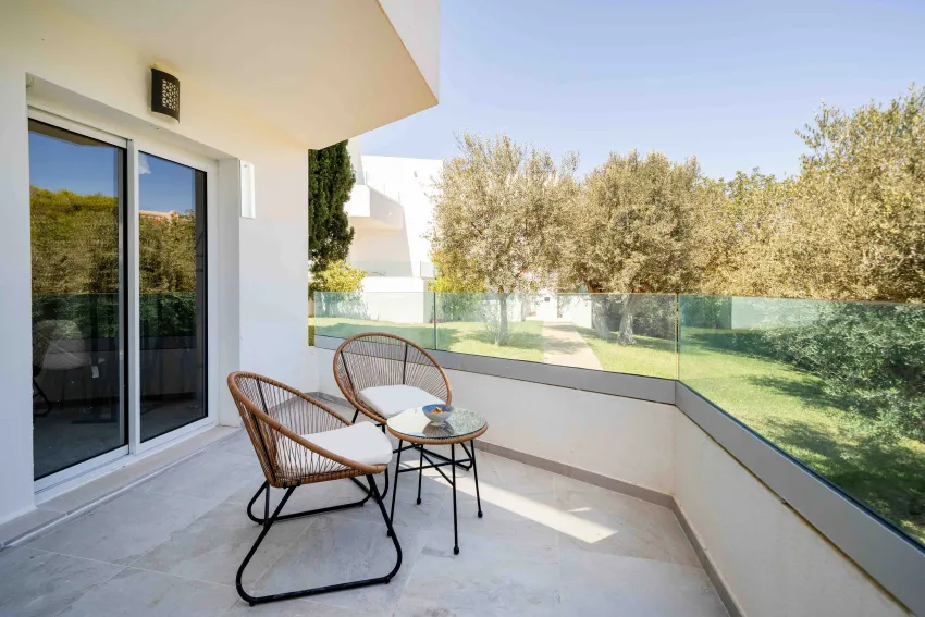 Marsenses Ferrera Blanca Adults Only 4*-45