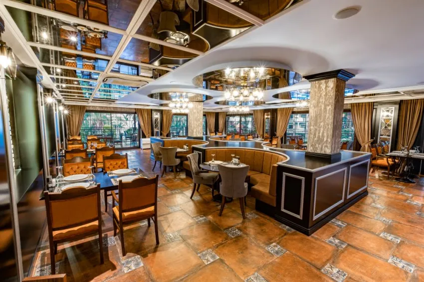 UTOPIA RESORT & RESIDENCE  5*-7
