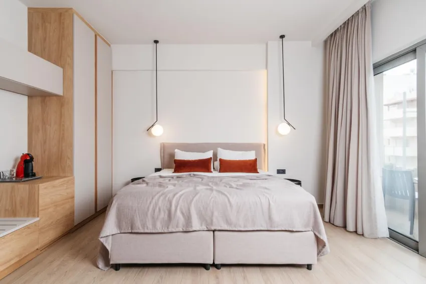 The City Hotel & Suites 3*-11