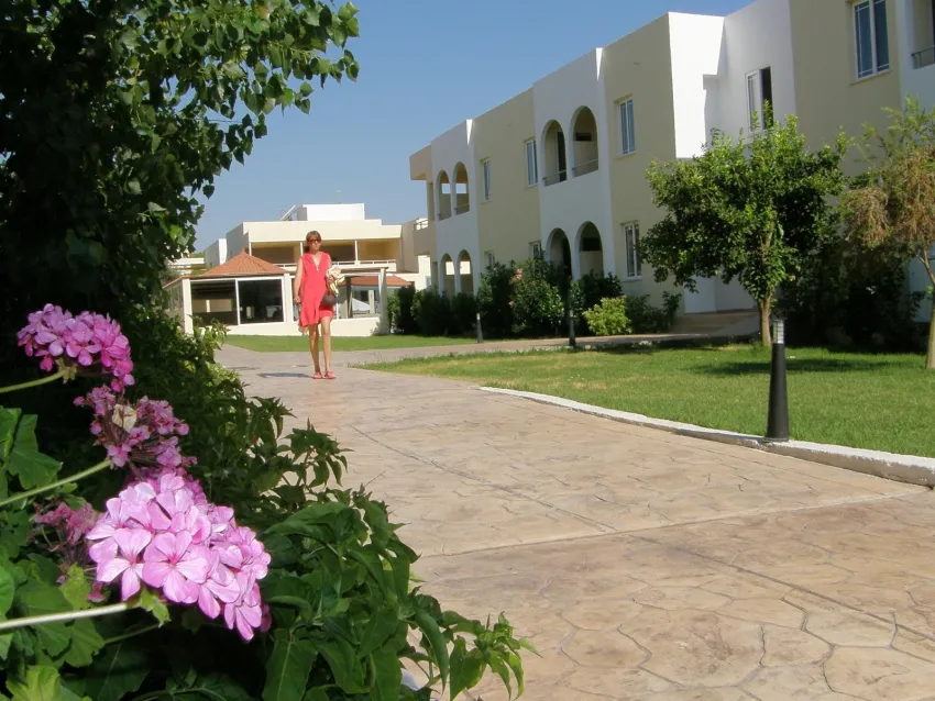 Memphis Beach Hotel 3*-6