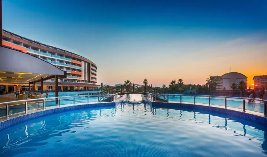 LONICERA RESORT & SPA HOTEL  4*-36